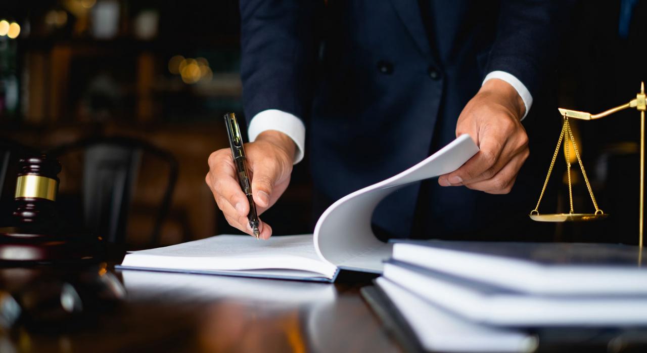 Pasos legales para denunciar violencia intrafamiliar en Colombia